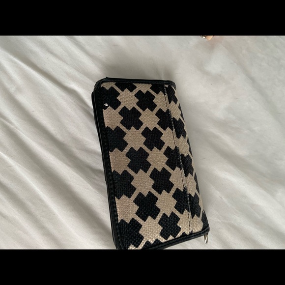 Black and white wallet - Picture 5 of 5